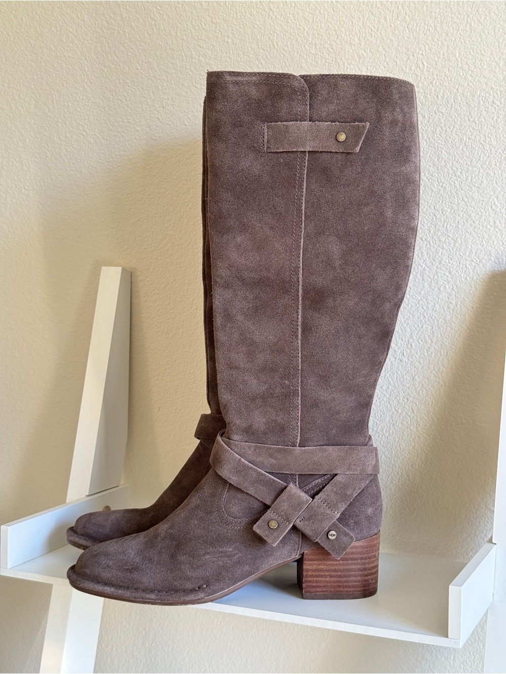 UGG Bandara Tall Suede Riding Boots Brown Buckle Strap Womens US Size 8 Side Zip